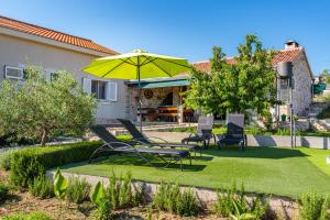 Holiday home Ante with beautiful private garden