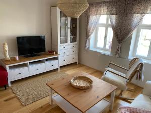 Nad Slováckým sklípkem