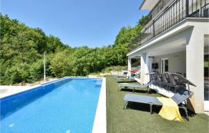 Amazing Home In Sinj With Wifi