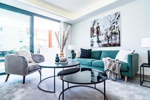 INF32L- Modern city apartment, families only