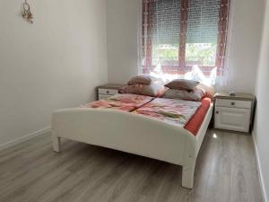 Apartment in Balatonbereny - Balaton 18046