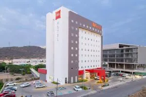 宜必思克雷塔罗酒店 - Miranda