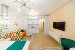 Amethyst Studio Mamaia North