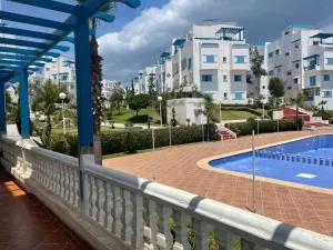 Luxury apartment with swimming pool view - Jebel Zemzem