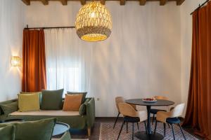 Quattro domus 4-historical townhouse