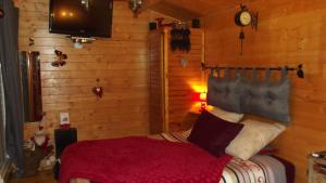 B&B / Chambres d'hotes Au Cabanon Chez Nath - chbre d'hotes - gite : photos des chambres