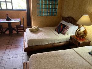 Your Mexican Hacienda SWIMMING POOL JACUZZI & SPA