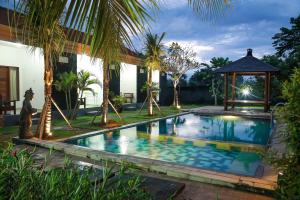 Phòng Giường Đôi Nhìn Ra Hồ Bơi (Double Room with Pool View)