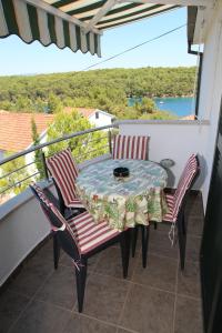 obrázek - Apartments Jole - 70m from the sea