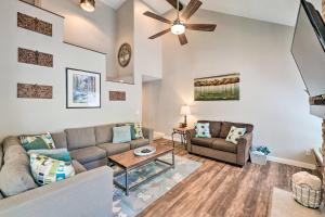 Wasatch R and R Townhome with Grill about 11 Mi to Alta!