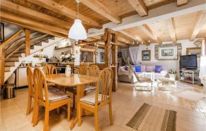 Gorgeous Home In Lukovo Sugarje