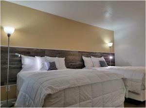 Standard Double Room room in Buckley Inn