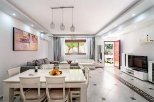 Vasilis Home - 5 Min from the City Ceter