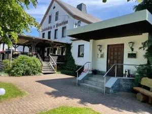 Pension & Gaststätte Bauernstube - Elsterberg