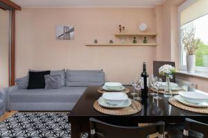 Gdansk Zabianka Sztormowa Apartment with 1 Bedroom by Noclegi Renters