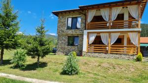 Вила Райски кът 2 - Сърница