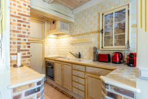 Le 01-GregIMMO-AppartHôtel