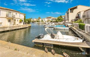 2 Bedroom Cozy Home In Aigues-Mortes