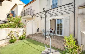 2 Bedroom Cozy Home In Aigues-Mortes