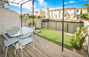 Maisons de vacances Awesome home in Aigues-Mortes with 2 Bedrooms and WiFi : photos des chambres