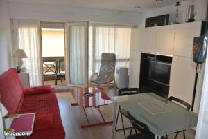 Appartements Studio cabine hyper centre Andernos parking prive plage 300m : photos des chambres