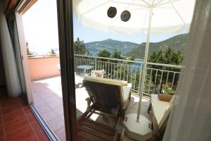 Suite with Sea View room in Happy Hotel