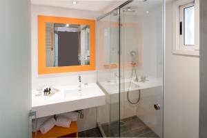 Triple Room (3 Adults) room in Catalonia Mikado