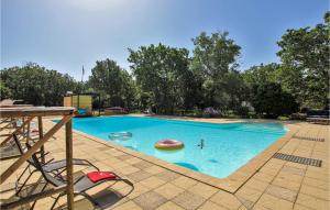 Maisons de vacances Nice Home In Gras With 6 Bedrooms, Private Swimming Pool And Outdoor Swimming Pool : photos des chambres