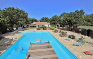 Maisons de vacances Nice Home In Gras With 6 Bedrooms, Private Swimming Pool And Outdoor Swimming Pool : photos des chambres