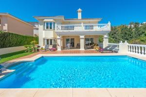 Villa La Cresta by Villa Plus