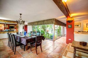 Villa La Cala Playa by Villa Plus