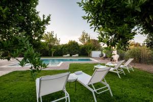 Elenas Village House - Love apartment with Pool and Terrace