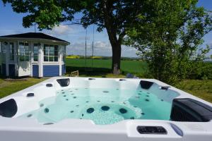 Villa Vemmentorp - Äppelblomsvillan 6 min från havet