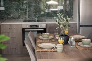 Delight Luxury Villa - Contemporary Elegance & Tranquility, by ZanteWize