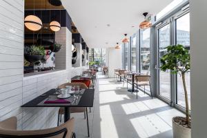 Hotels Hotel Lille Euralille - Hilton Affiliate Hotel : photos des chambres