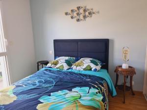 Appartement spacieux, centre ville, 2 chambres, parking, proche toutes commodités - FR-1-485-122