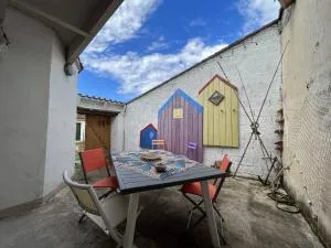Charmante maison oléronnaise avec jardin, 3 chambres, centre bourg, proche plage, parking privé. - FR-1-246A-130 - Le Trait dʼUnion