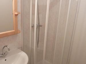 3 pièces cabine au pied des pistes avec parking à Saint-Jean-dAulps - FR-1-573-85