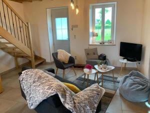 Maisons de vacances Gite Saligny-sur-Roudon, 3 pieces, 5 personnes - FR-1-489-379 : photos des chambres