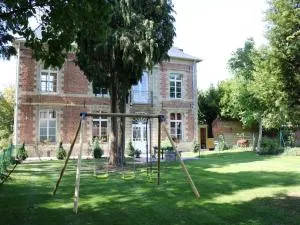 Gîte paisible avec jardin privatif et terrasse, 2 chambres, proche sites culturels, animaux acceptés - FR-1-510-174 - Solesmes