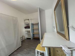 Appartements Appartement Angoulins, 3 pieces, 5 personnes - FR-1-246-614 : photos des chambres