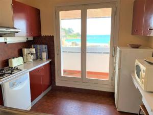 Appartement avec terrasse, parking, plage de Trestraou à Perros-Guirec - FR-1-368-350