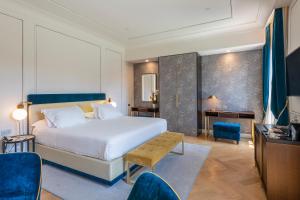 Junior Suite with Canal View room in H10 Palazzo Canova