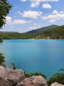 Le Logis des Templiers appartement climatisé - 圣洛朗迪韦尔东