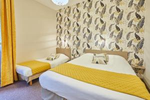 Triple Room room in Hotel De La Pommeraie