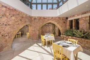 Spilia Village Hotel & Villas