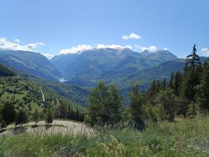 Appartements auris en oisans, vue sur le massif des ecrins : photos des chambres