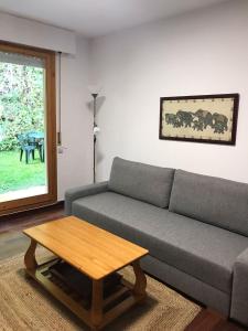 Casa Buganvilla. Apartamento con jardín, a 100 metros del centro.