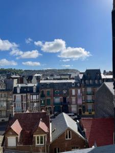 Appartements Duplex renove quartier plage : photos des chambres