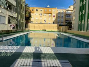 AMPLIO PISO EN CENTRO DE TORRE DEL MAR